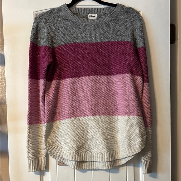 Pulse Gray and Pink Crew Neck Sweater with Ribbed Detailing - Picture 1 of 6